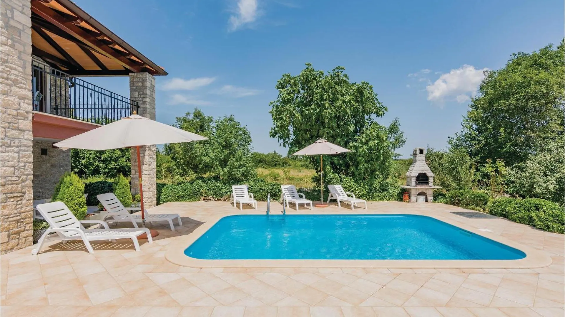 펜션 Gorgeous Home In Butkovici With Kitchen