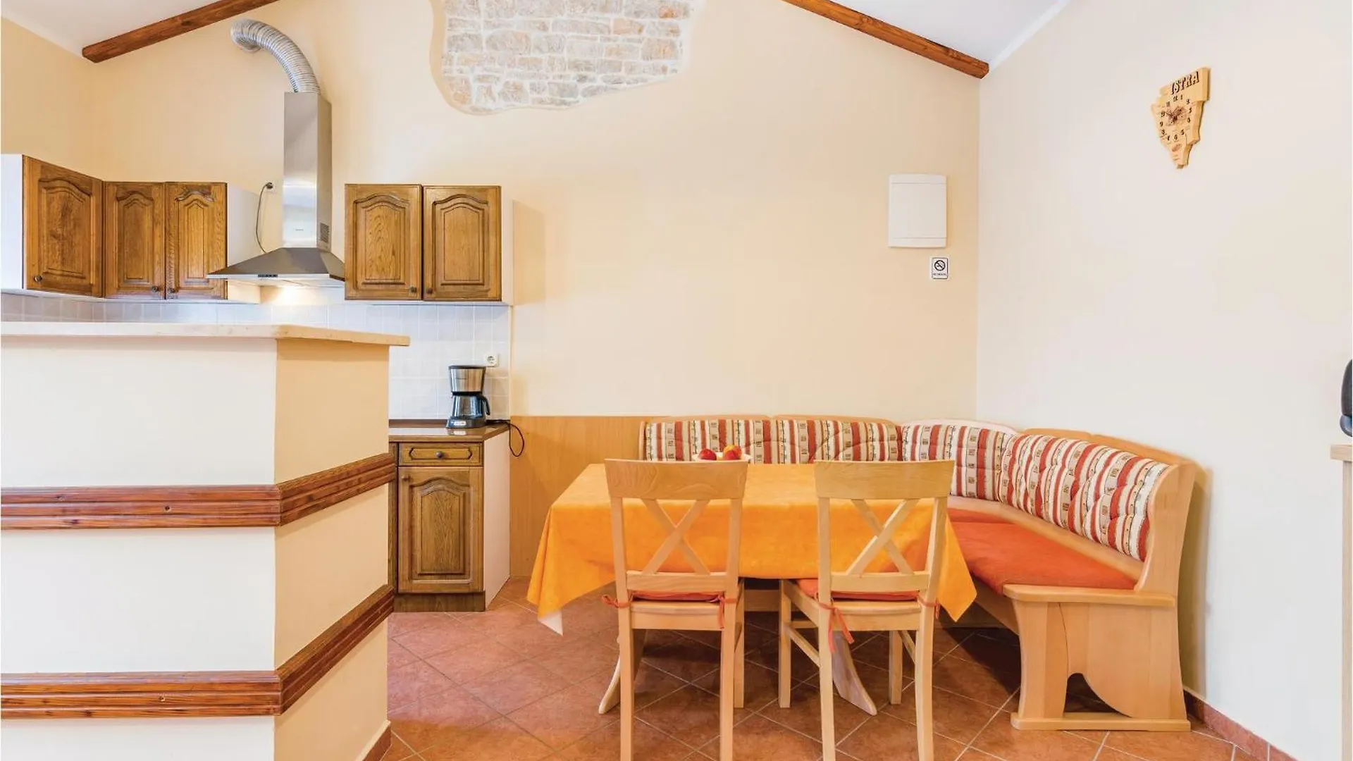 펜션 Gorgeous Home In Butkovici With Kitchen